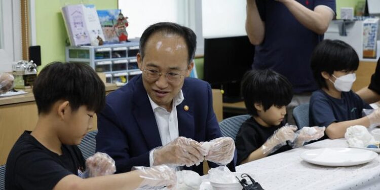 추경호 지역아동센터 방문 송편만들기